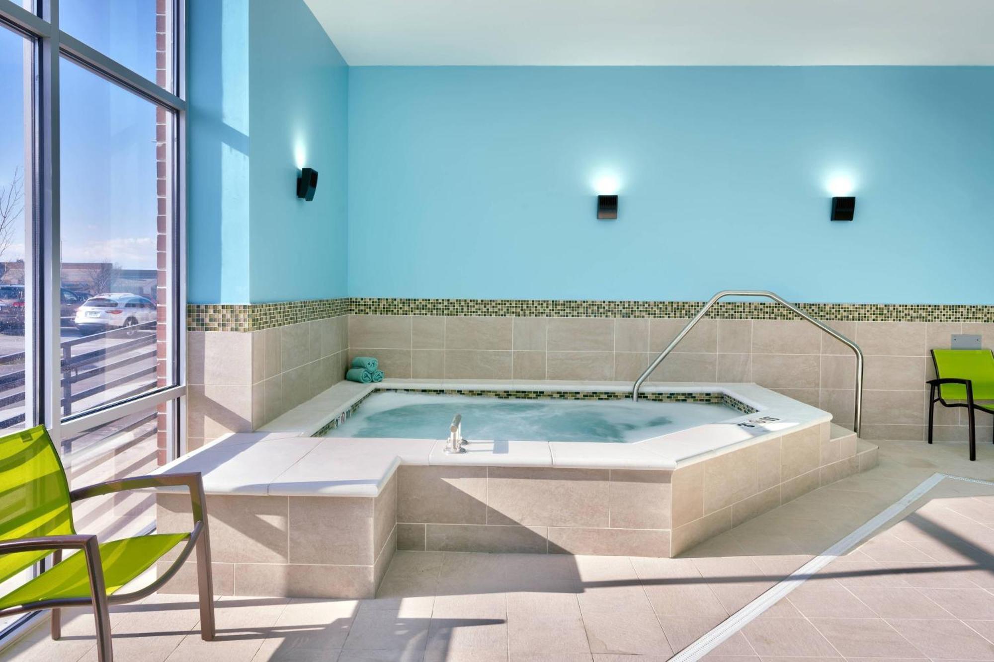 Springhill Suites By Marriott Salt Lake City Sugar House Екстериор снимка
